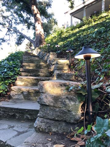 Japanise Mushroom Hat Outdoor LED Path Light Fixture - Brass