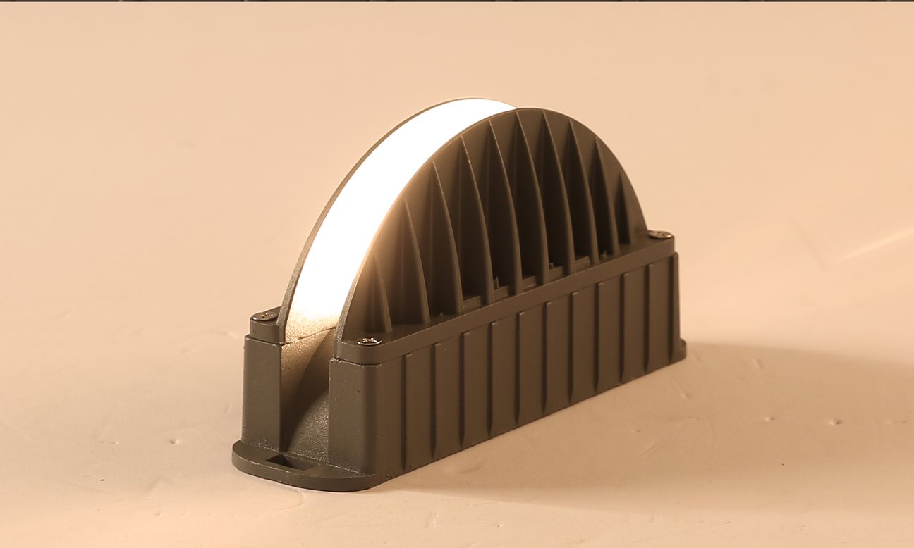 LED Linear Window Light with 9W Narrow Beam Light Design